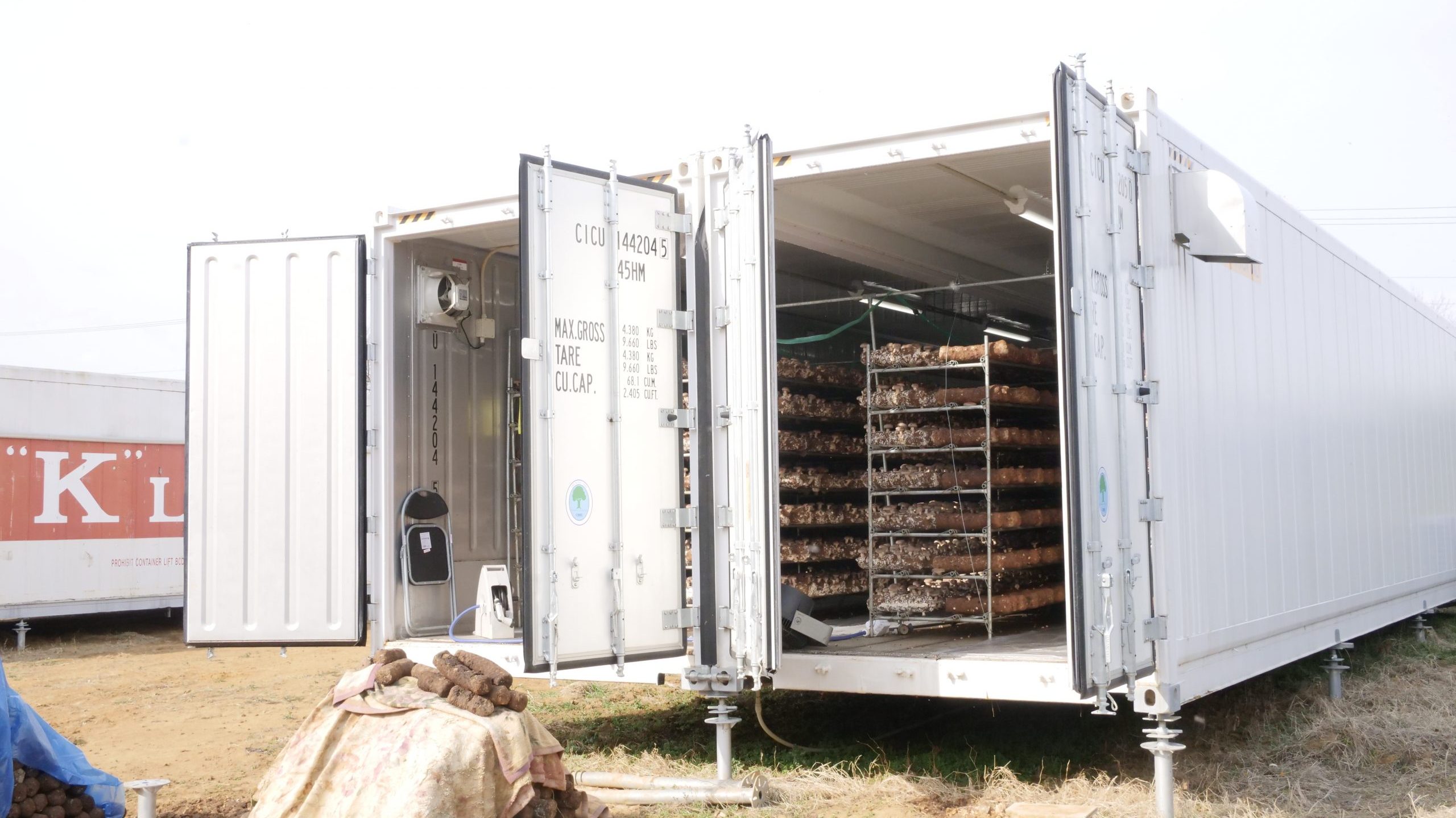 弊社のコンテナ温室